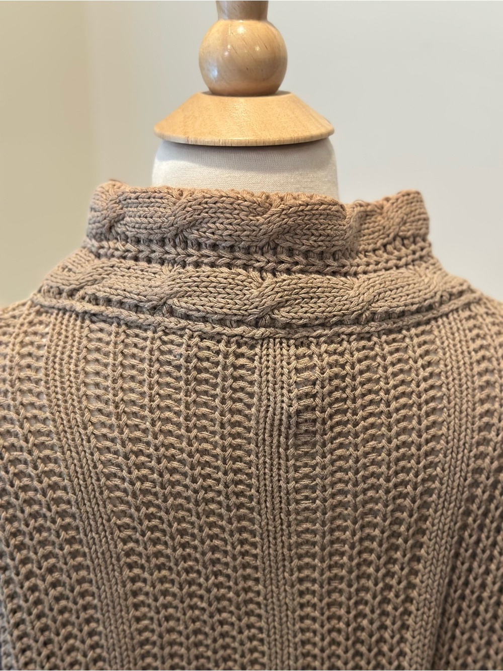 Tarazzia Design Group Cable Knit Cowl Neck Sweater Taupe Ramie Cotton M - Picture 5 of 9